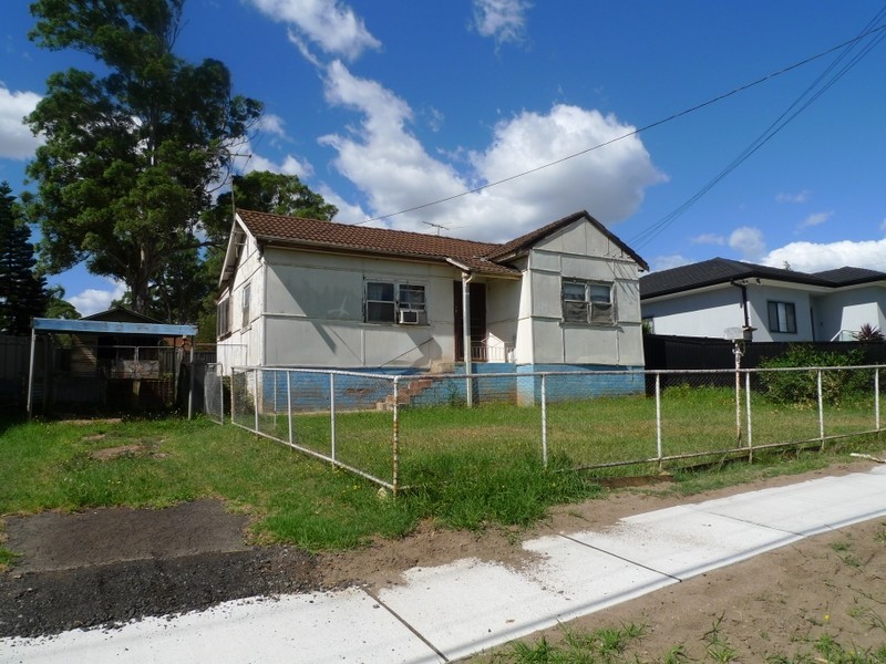 30 Burrabogee Road, Pendle Hill NSW 2145