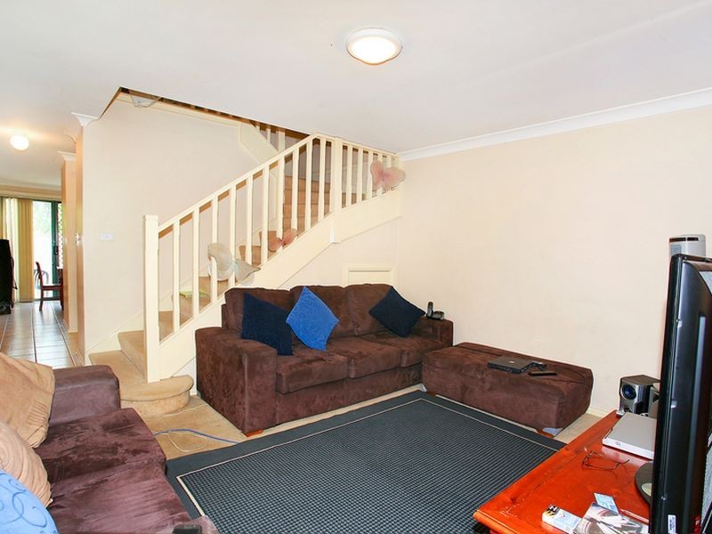 4/41-43 Portia Road, Toongabbie NSW 2146