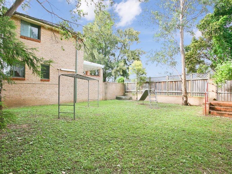 4/41-43 Portia Road, Toongabbie NSW 2146
