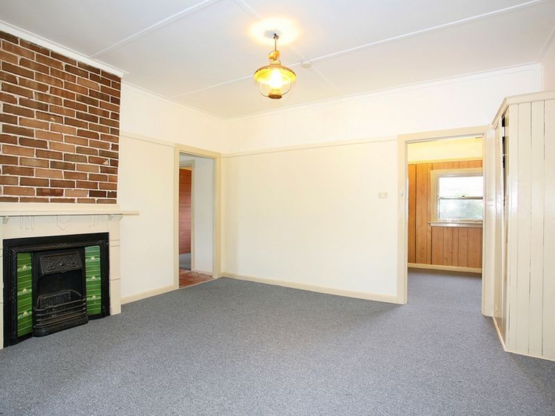 3 Valeria Street, Toongabbie NSW 2146