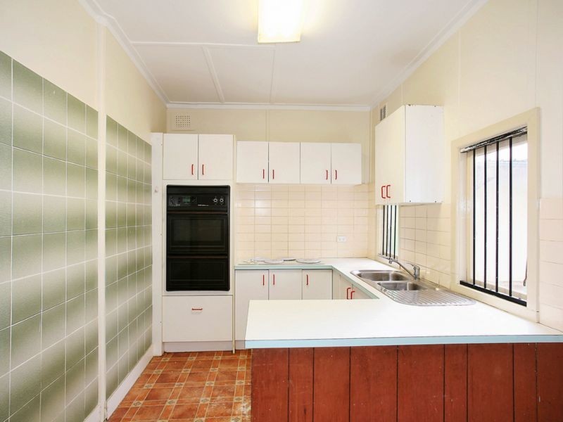 3 Valeria Street, Toongabbie NSW 2146