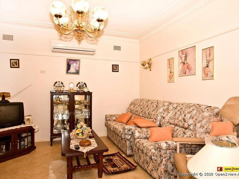 46 Portico Parade, Toongabbie NSW 2146