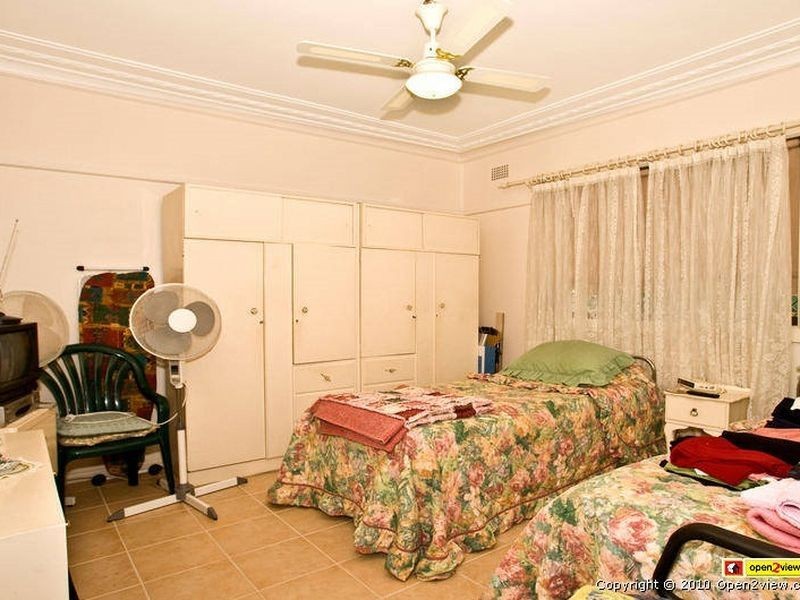 46 Portico Parade, Toongabbie NSW 2146