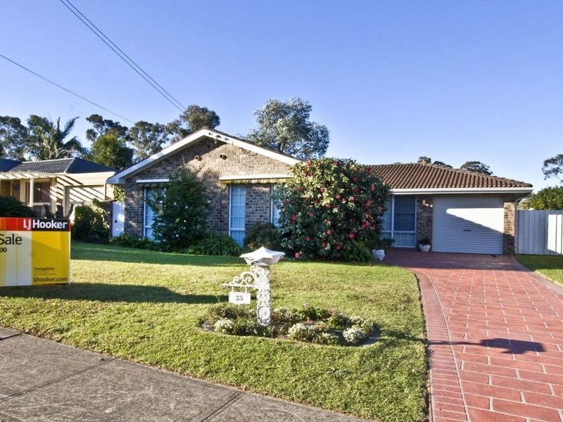 35 Orleans Crescent, Toongabbie NSW 2146