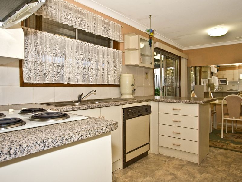 35 Orleans Crescent, Toongabbie NSW 2146