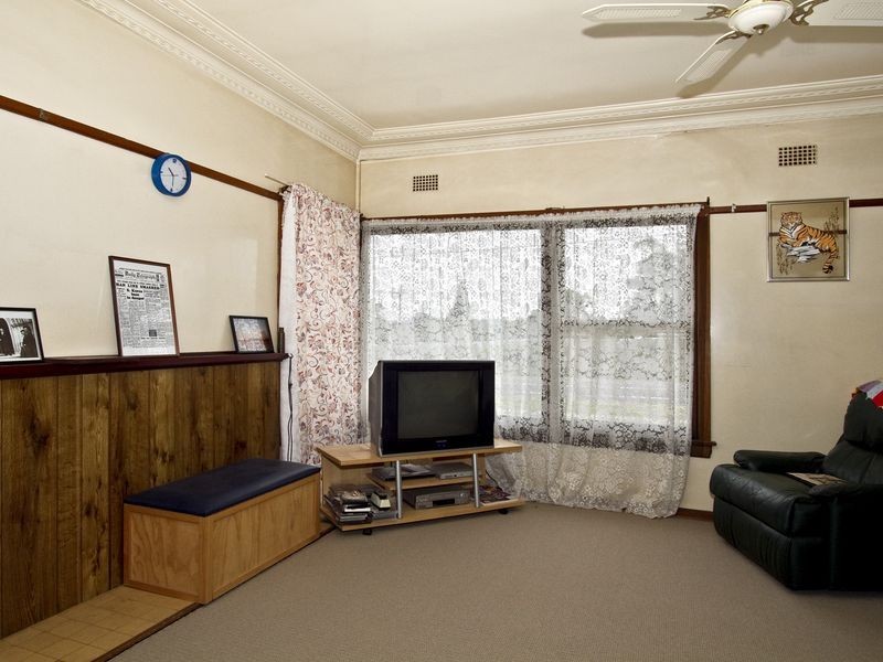 48 Portico Parade, Toongabbie NSW 2146