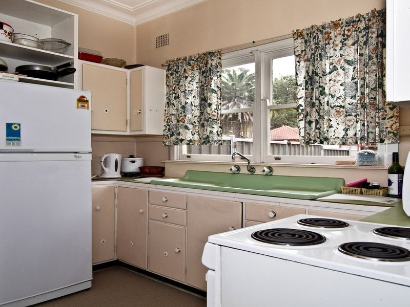 48 Portico Parade, Toongabbie NSW 2146