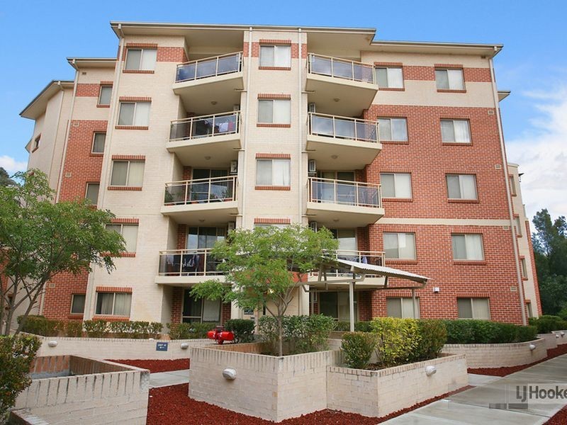 52/2 Wentworth Avenue, Toongabbie NSW 2146