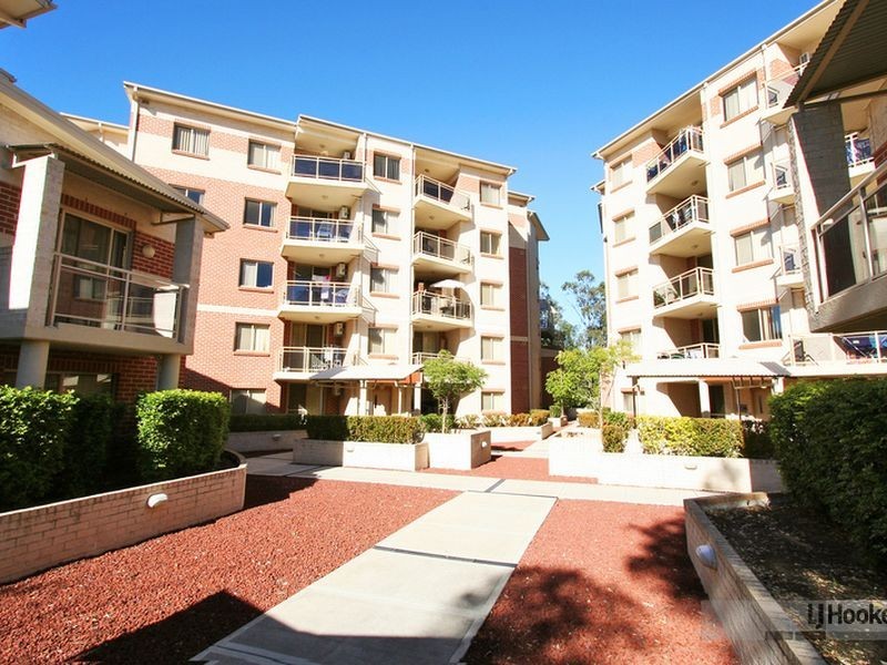 57/2 Wentworth Avenue, Toongabbie NSW 2146