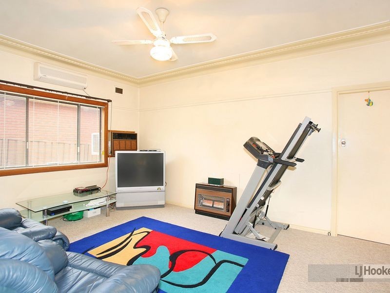 80 Ballandella Road, Toongabbie NSW 2146