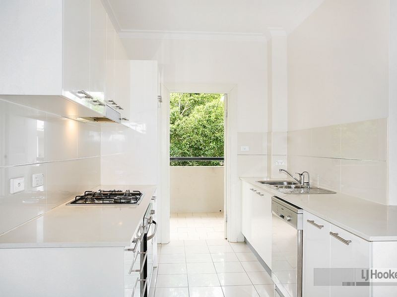 13/8-10 Lydbrook Street, Westmead NSW 2145