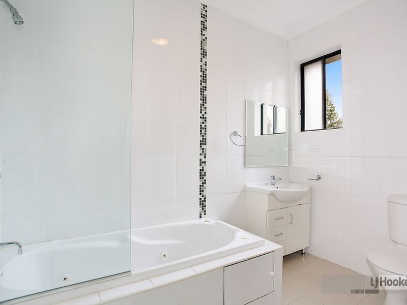 13/8-10 Lydbrook Street, Westmead NSW 2145