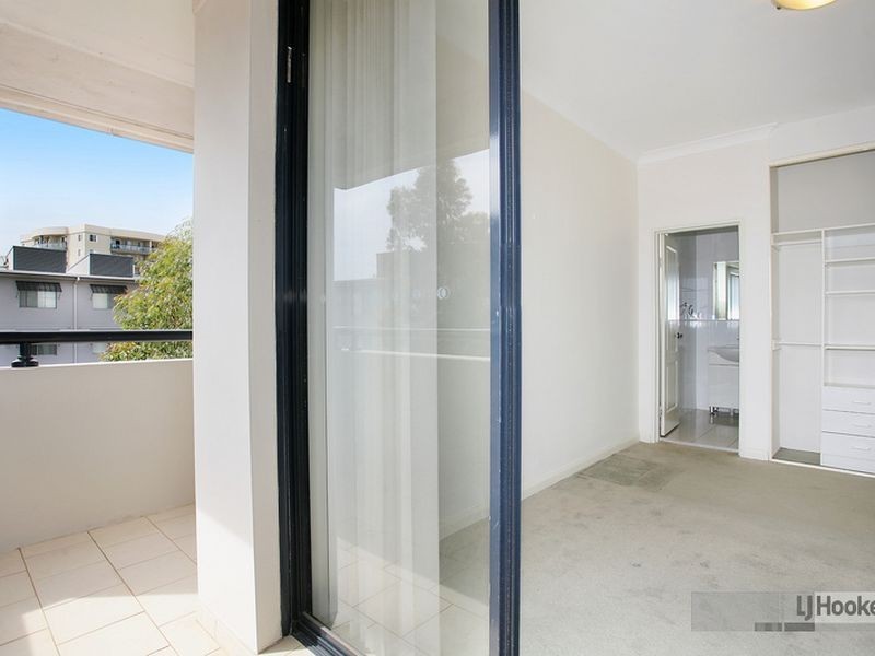 13/8-10 Lydbrook Street, Westmead NSW 2145