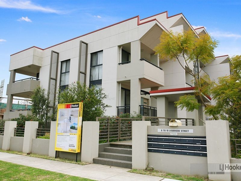 13/8-10 Lydbrook Street, Westmead NSW 2145