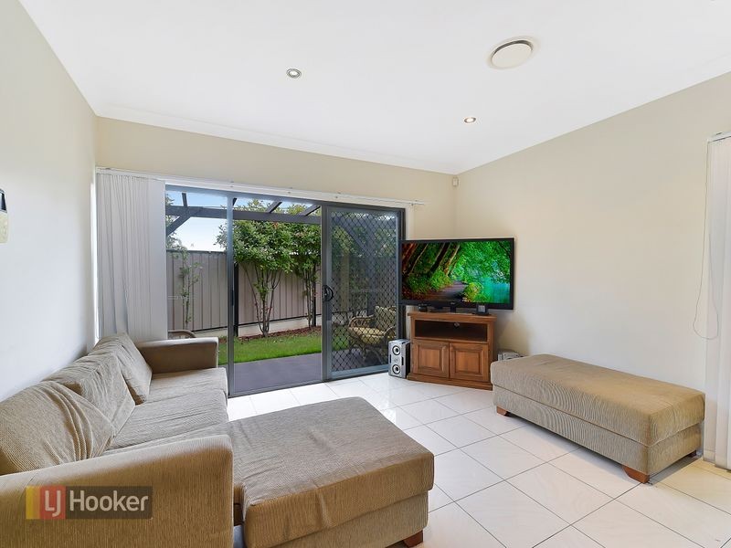 6/44 Girraween Road, Girraween NSW 2145