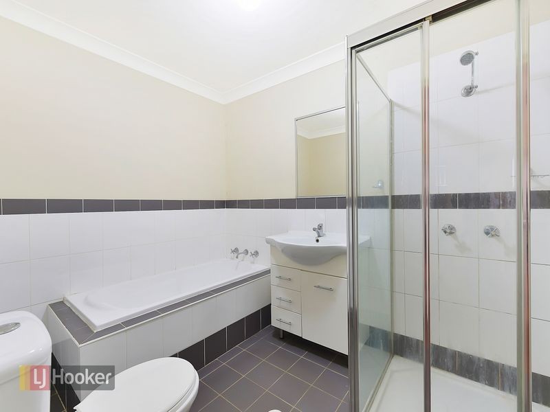 6/44 Girraween Road, Girraween NSW 2145