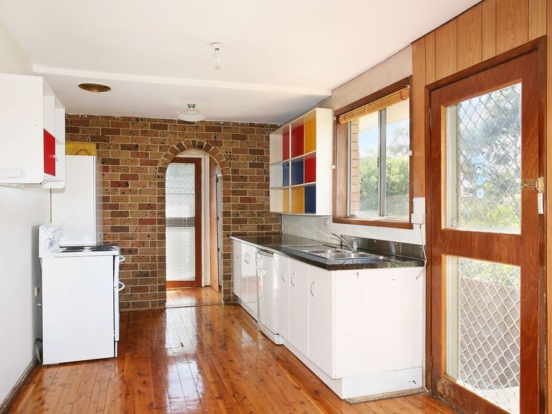 2 Polo Crescent, Girraween NSW 2145