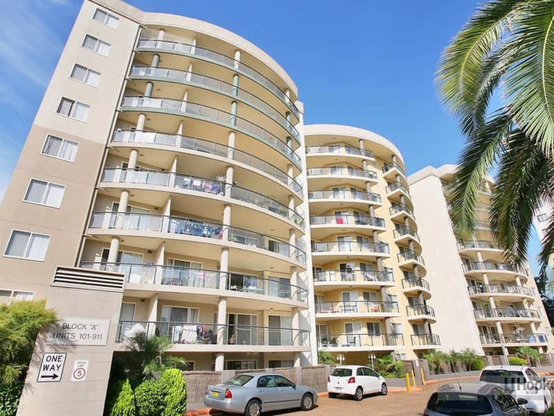 809/91A Bridge Road, Westmead NSW 2145