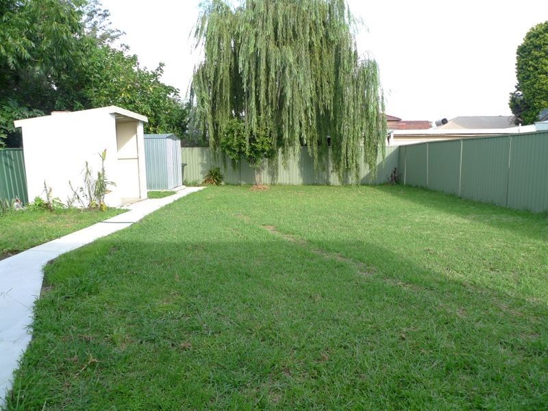 38 Rosebery Road, Guildford NSW 2161