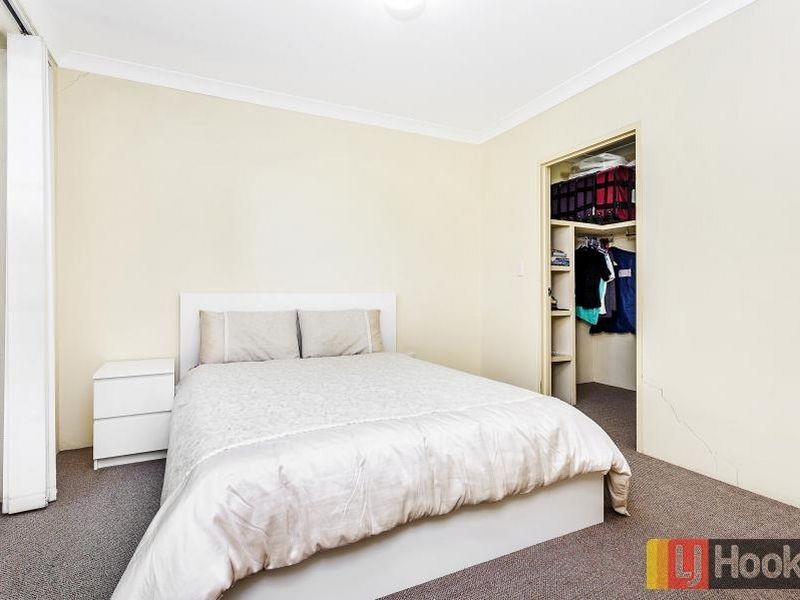 19/235 Targo Road, Toongabbie NSW 2146