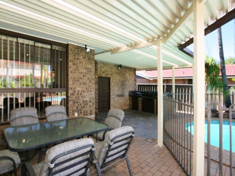 40 Orleans Crescent, Toongabbie NSW 2146