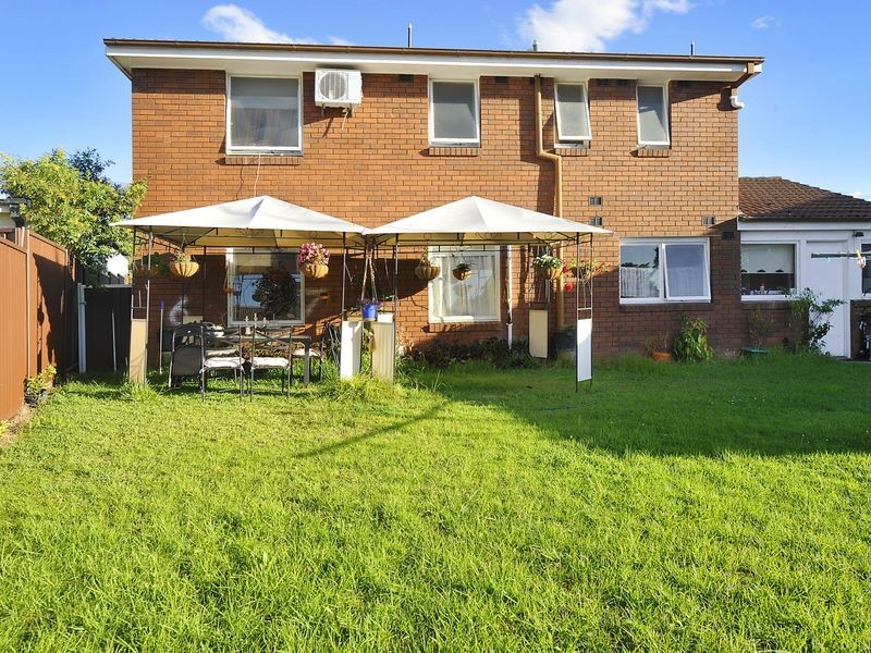 16 Andrews Avenue, Toongabbie NSW 2146