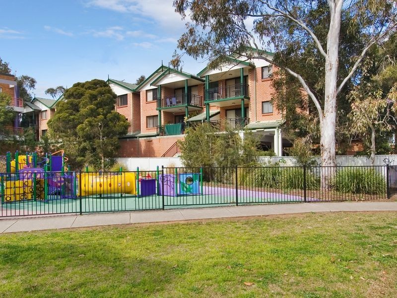 9/249 Targo Road, Toongabbie NSW 2146