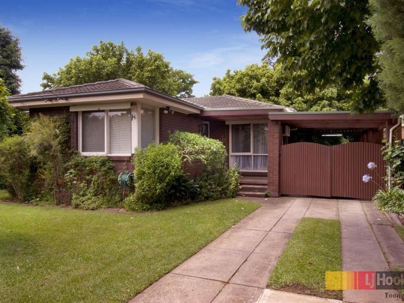 35 Tucks Road, Toongabbie NSW 2146