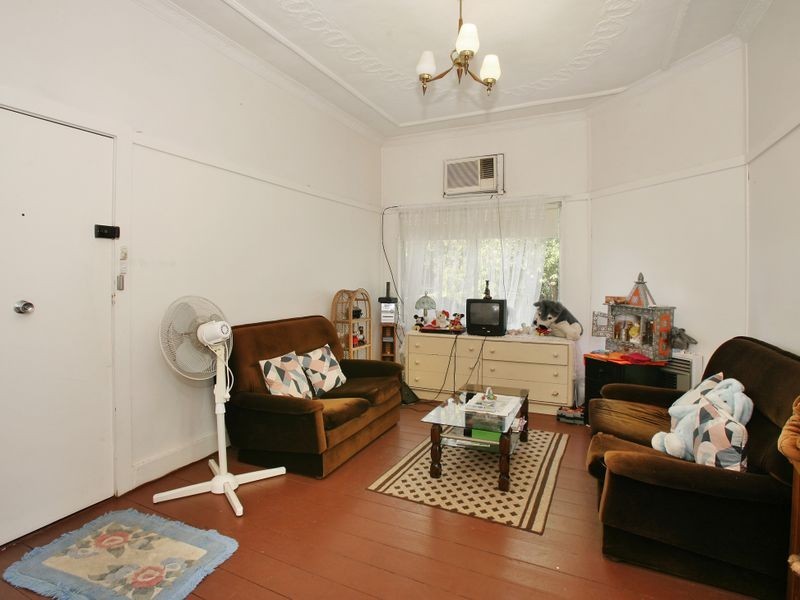 44 Cornelia Road, Toongabbie NSW 2146