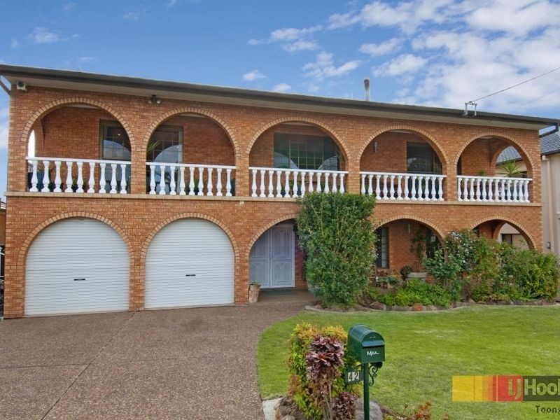 42 Ballandella Road, Toongabbie NSW 2146