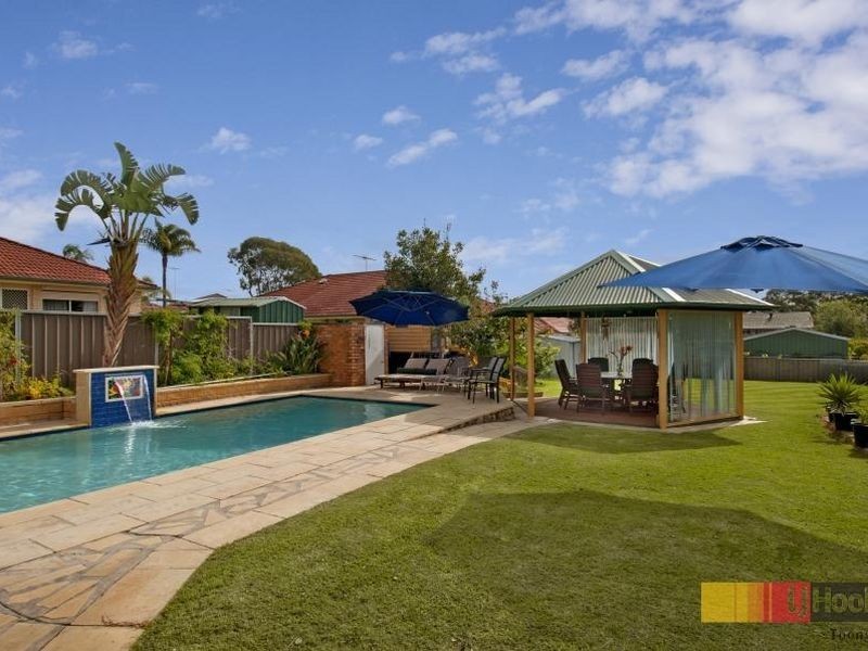 42 Ballandella Road, Toongabbie NSW 2146