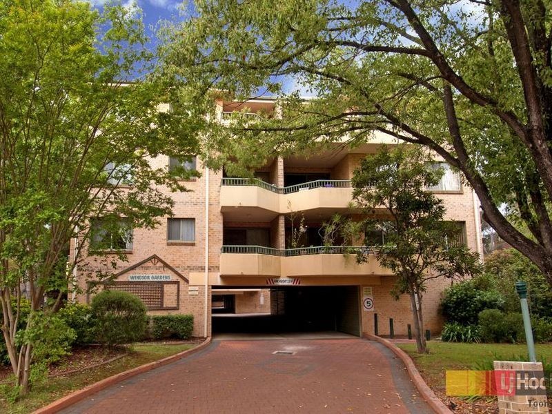 4/235 Targo Road, Toongabbie NSW 2146