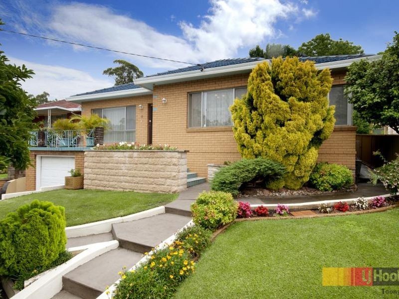 12 Lennox Street, Old Toongabbie NSW 2146