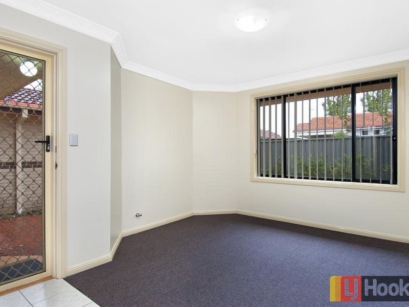 6/17 Girraween Road, Girraween NSW 2145