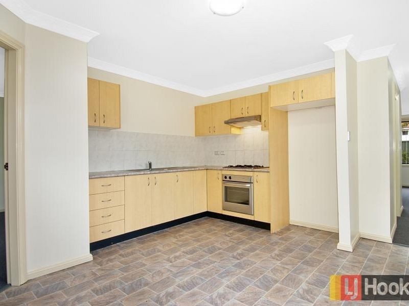 6/17 Girraween Road, Girraween NSW 2145