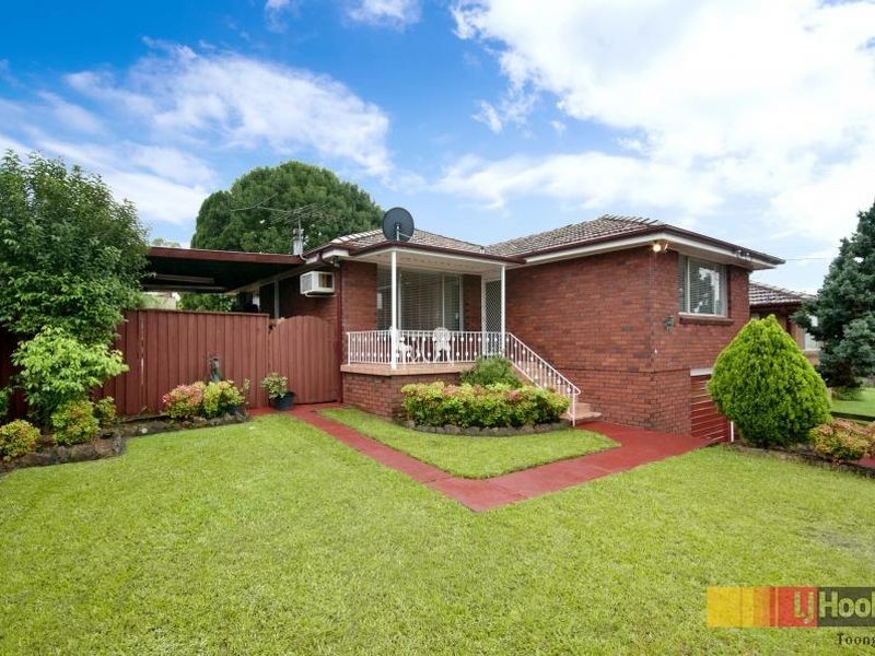 4 The Crescent, Toongabbie NSW 2146