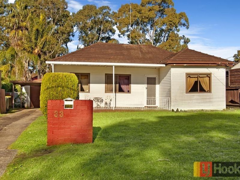 33 Warman Street, Pendle Hill NSW 2145
