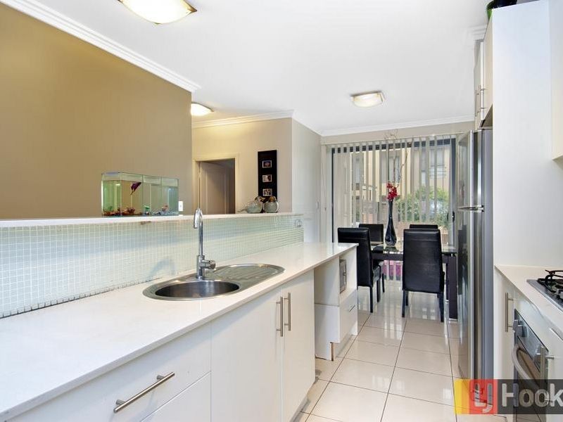 3/517-521 Wentworth Avenue, Toongabbie NSW 2146