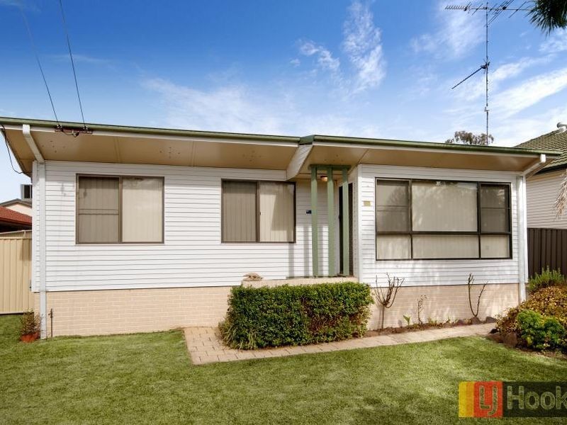 16 Burke Road, Lalor Park NSW 2147