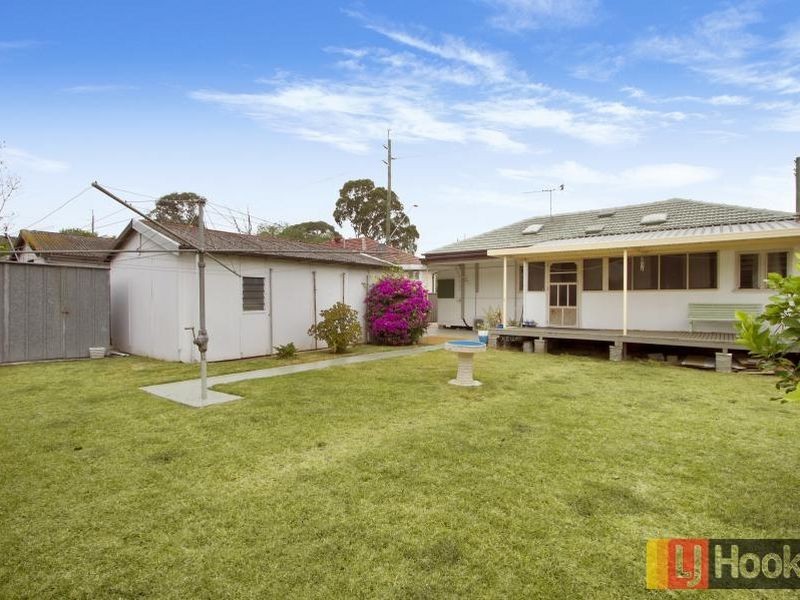 76 Fitzwilliam Road, Toongabbie NSW 2146