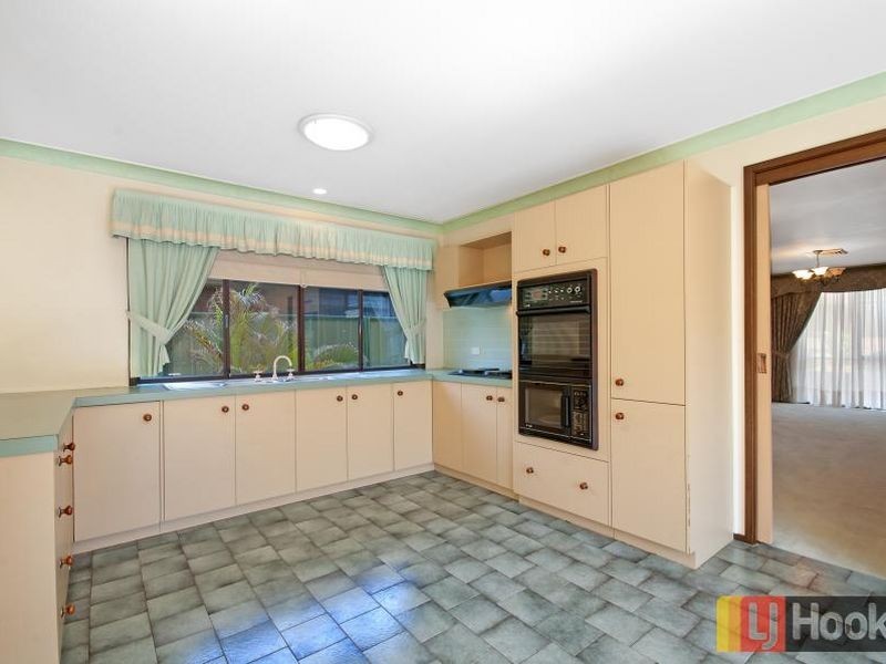 14 Chad Place, St Clair NSW 2759