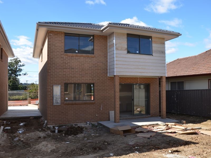 1/46-48 Portico Parade, Toongabbie NSW 2146