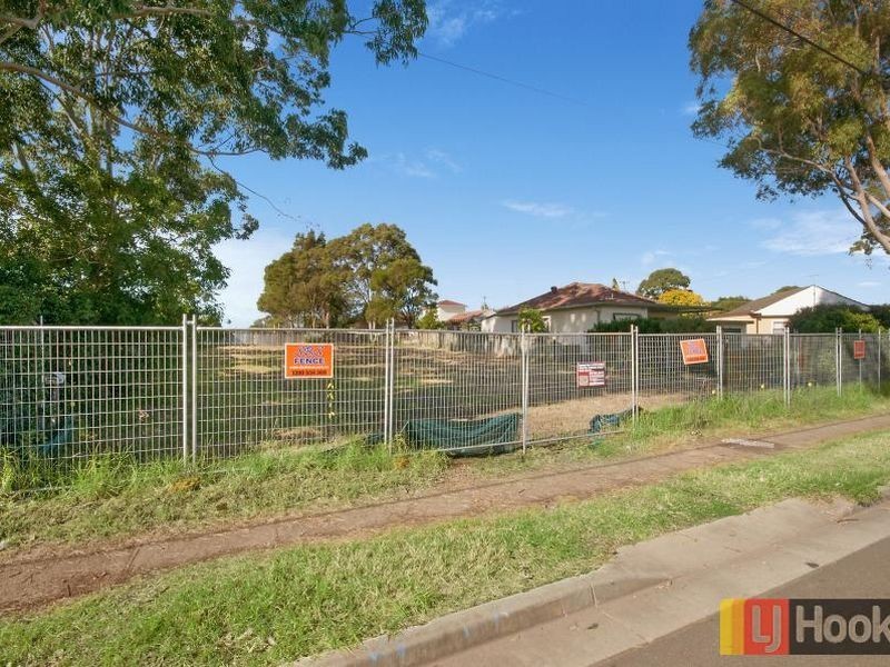 137 Binalong Road, Toongabbie NSW 2146
