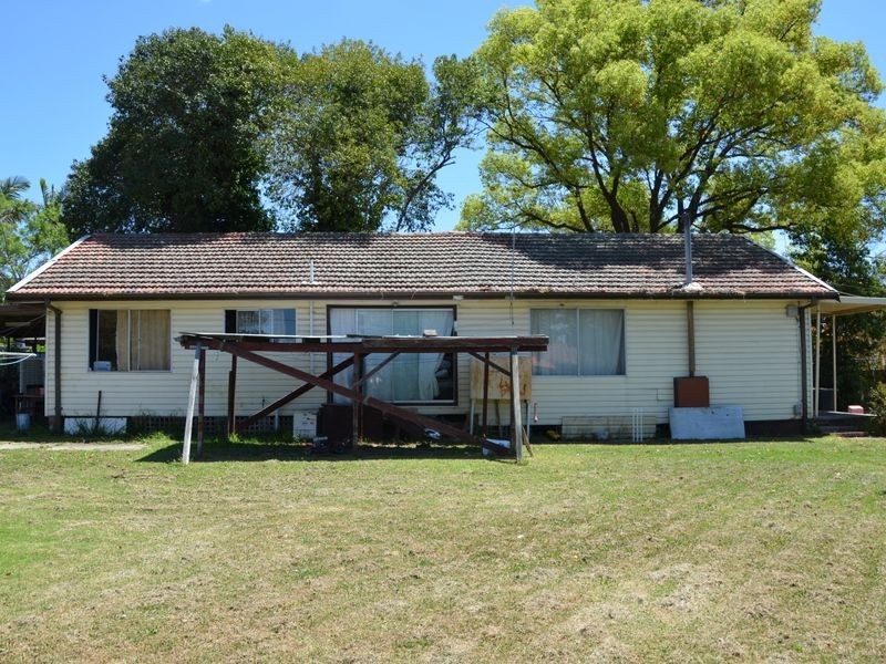 2 Union Street, Toongabbie NSW 2146