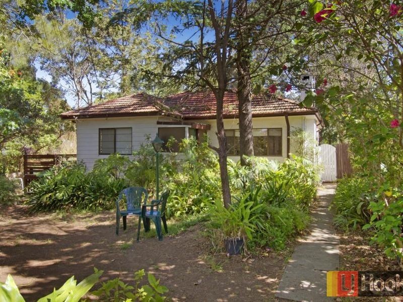 21 Barangaroo Road, Toongabbie NSW 2146