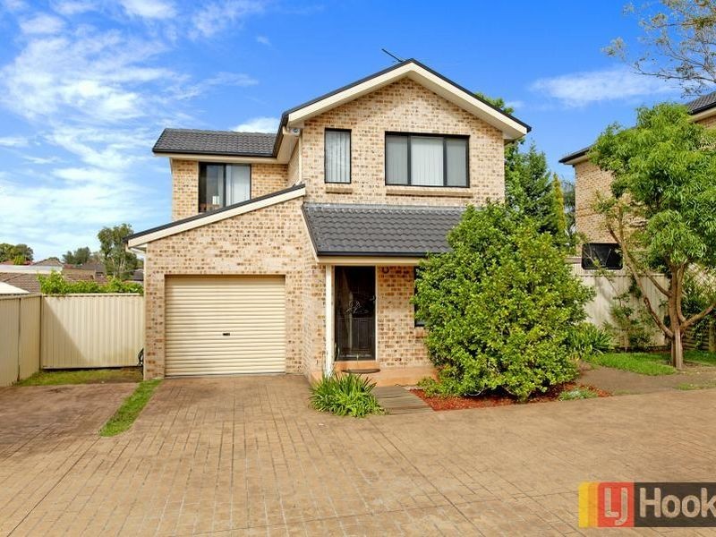 8/99 Metella Road, Toongabbie NSW 2146