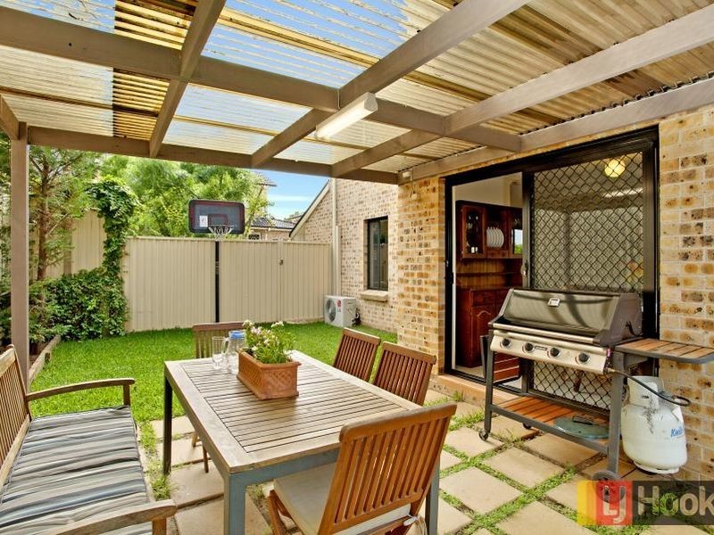 8/99 Metella Road, Toongabbie NSW 2146