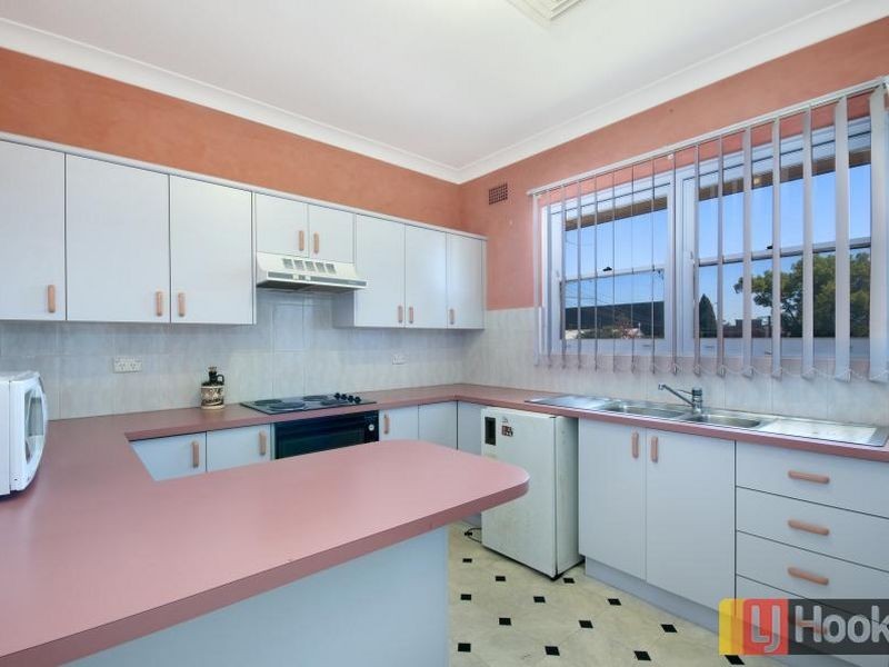 70 – 72 Aurelia Street, Toongabbie NSW 2146