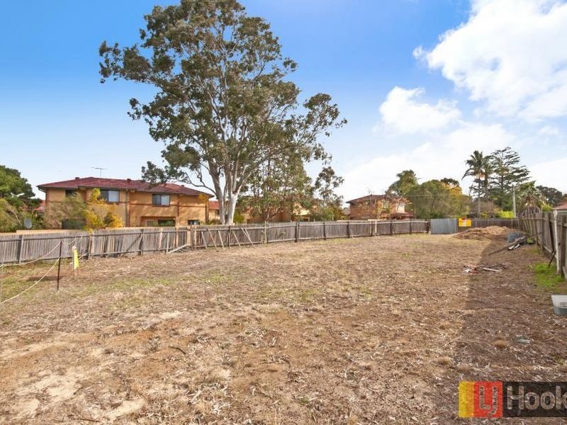 32 Portico Parade, Toongabbie NSW 2146
