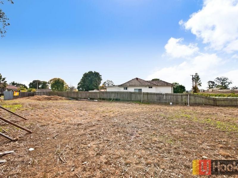 32 Portico Parade, Toongabbie NSW 2146